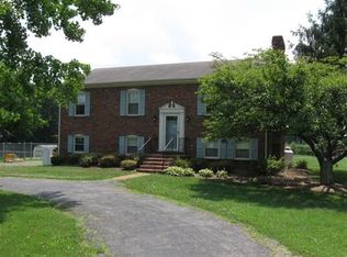 520 Charldon Rd, Lynchburg, VA 24501