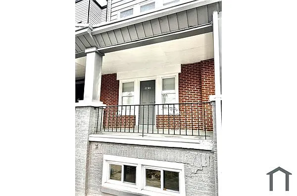 Building Photo - 5813 Beaumont Ave #5813