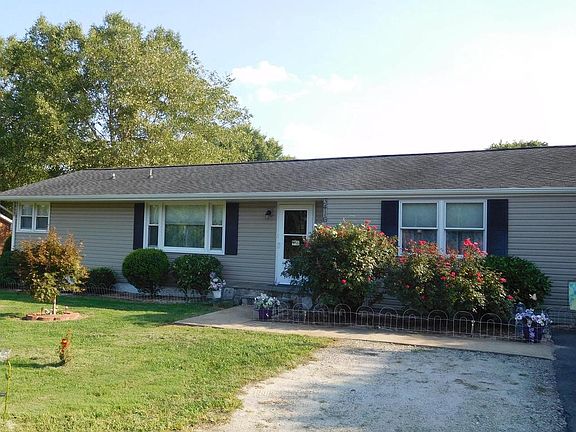 4th image of 3416 Maple Grove Dr