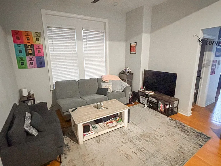 2222 N. Kenmore Ave. — Photo 3