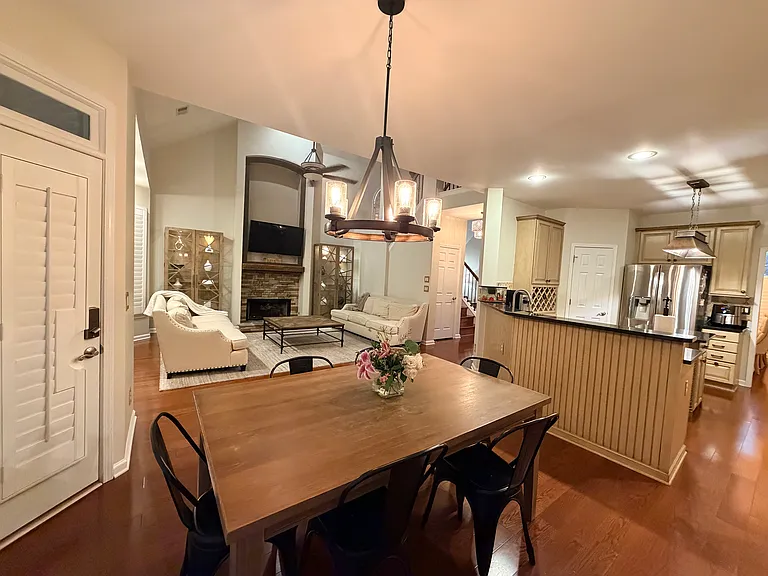 6225 Zinfandel Dr — Photo 9
