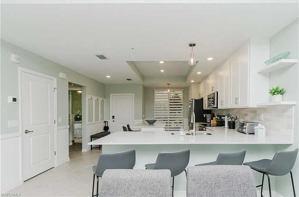 2 bed, 2.0 bath, 1355 sqft, $2,695 — Photo 4
