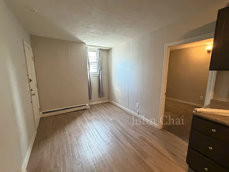 2 Woodlawn St #2R — Photo 4