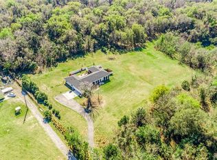 555 W Osceola Rd, Geneva, FL 32732