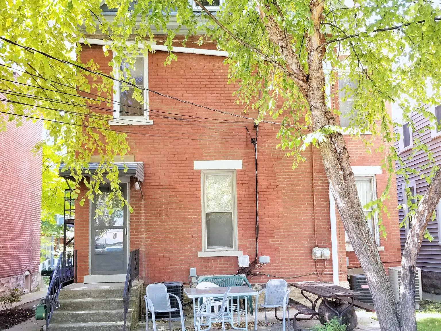2 bed, 1184 sqft, $1,585 — Photo 2