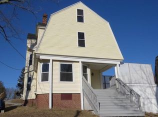 31 Lake St, Auburn, ME 04210
