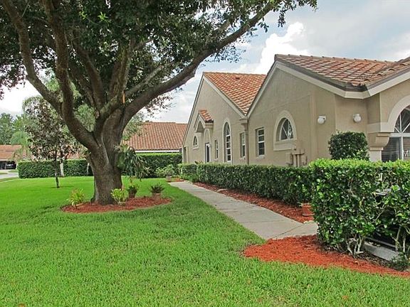 2nd image of 3829 Muirfield Ct