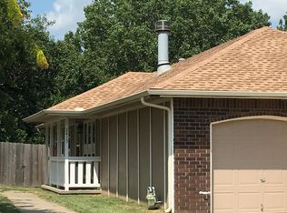 2413 N Farmstead St, Wichita, KS 67220