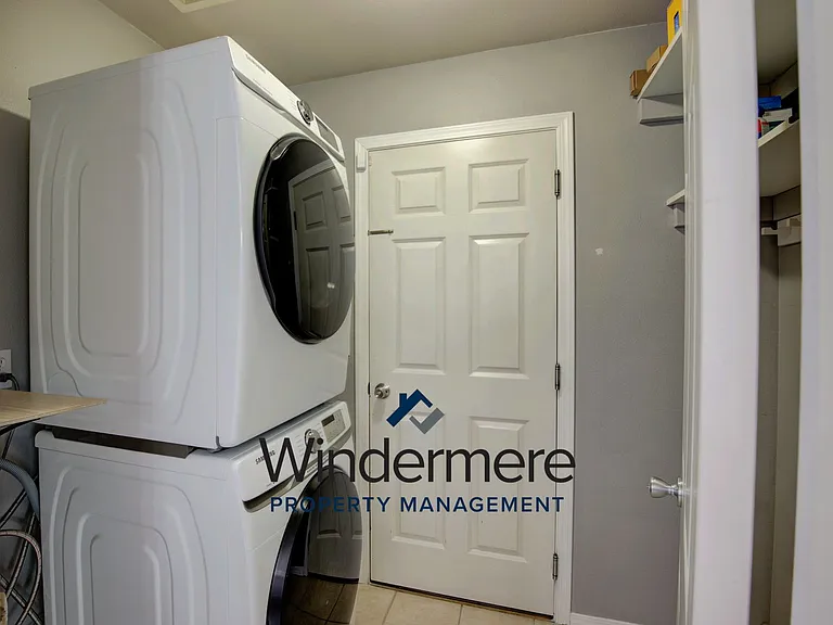 1134 NW Redwing Dr — Photo 13