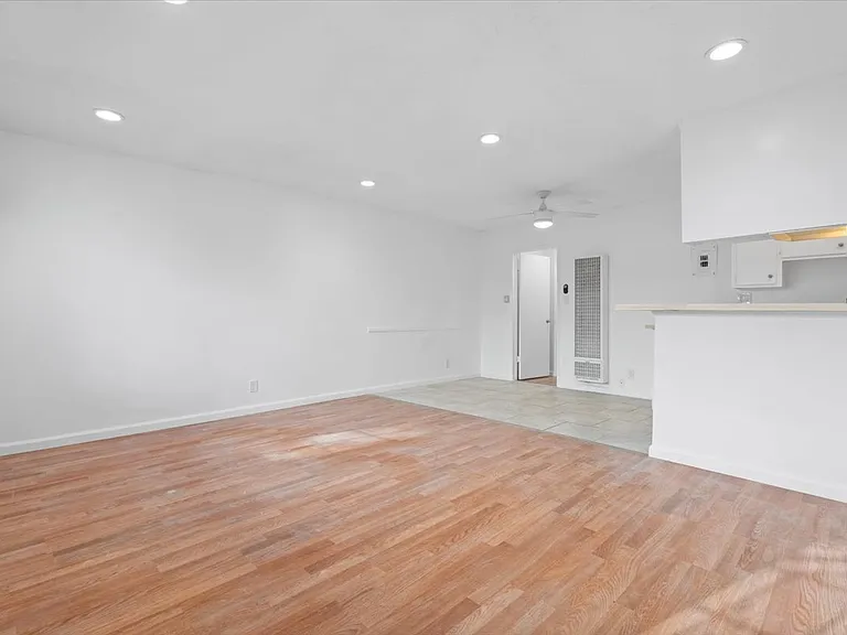 1813 Federal Ave #3 — Photo 10