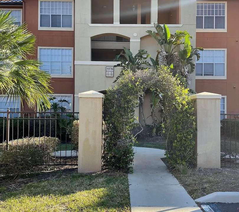 5578 Metrowest Blvd #1-305