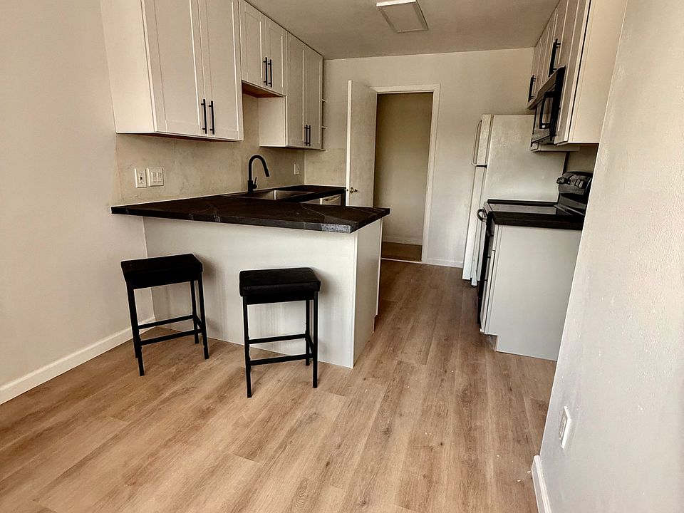 Kitchen - view from entrance