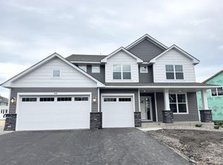 3124 Sugar Maple Dr, Chaska, MN 55318