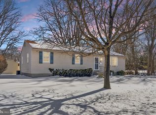 404 Enfield Rd, Oreland, PA 19075