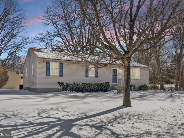 404 Enfield Rd, Oreland, PA 19075