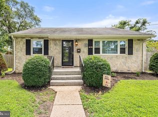 502 W 2nd St, Palmyra, NJ 08065