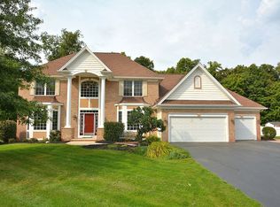 276 Cherry Creek Ln, Rochester, NY 14626