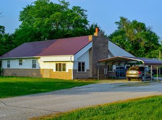 130 Commons Ave, Baxter Springs, KS 66713