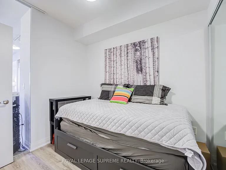 10 Gibbs Rd #414 — Photo 10