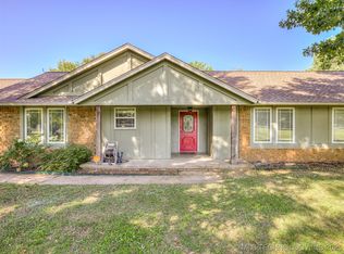 25606 S Desert Trl, Claremore, OK 74019