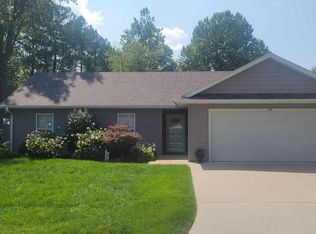 409 S Maple St, Centralia, MO 65240