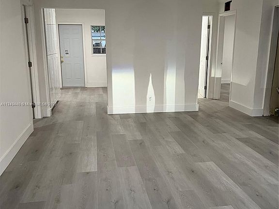 5th image of 5224 NE 3rd Ave