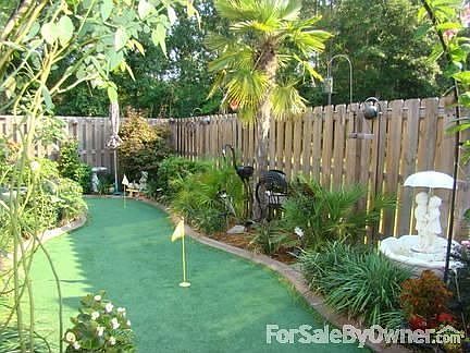 NEW PALM TREES ADDED LAST YEAR : GREAT AREA FOR ENTERTAINING YOUR FRIENDS