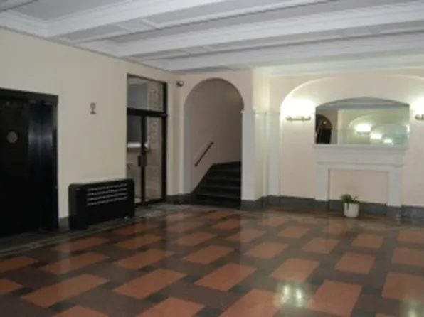 868 East 7th image 1 of 10