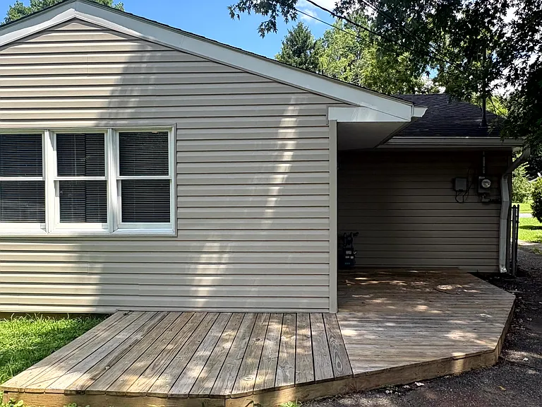 1706 Ashmoor Ln — Photo 5