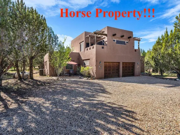693 N Pinion Hills Dr, Dammeron Valley, UT 84783