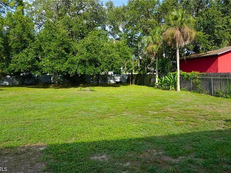 114 Greenwood Ave — Photo 43