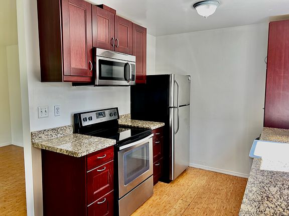 4th image of 3576 6th Ave APT B