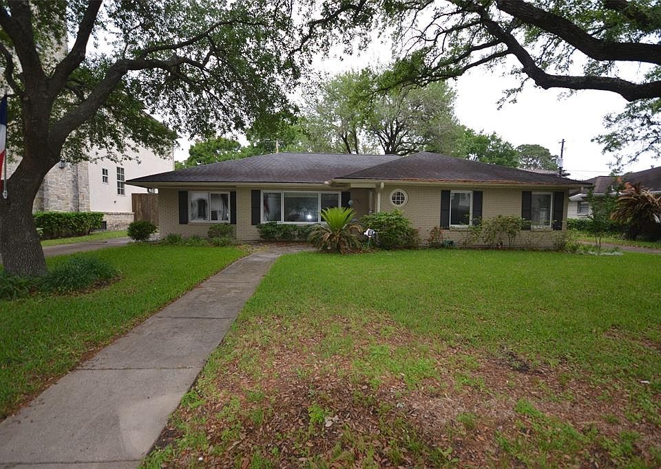 1st image of 3118 Blue Bonnet Blvd