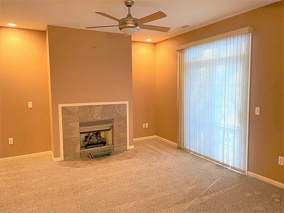 4th image of 5385 Twin Oaks Dr #1