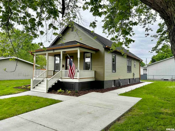 411 N State St, Lincoln, IL 62656