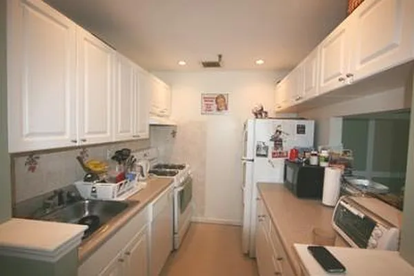 Rented by Corcoran | media 12