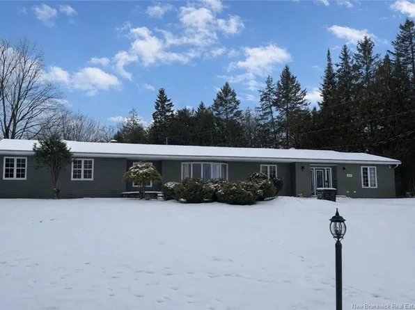 121 Graham Dr, Kingsclear, NB E3E 1A2