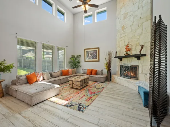 1013 Firecracker Dr, Justin, TX 76247