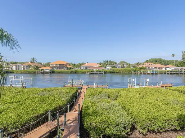 515 Island Ct, Indian Harbour Beach, FL 32937