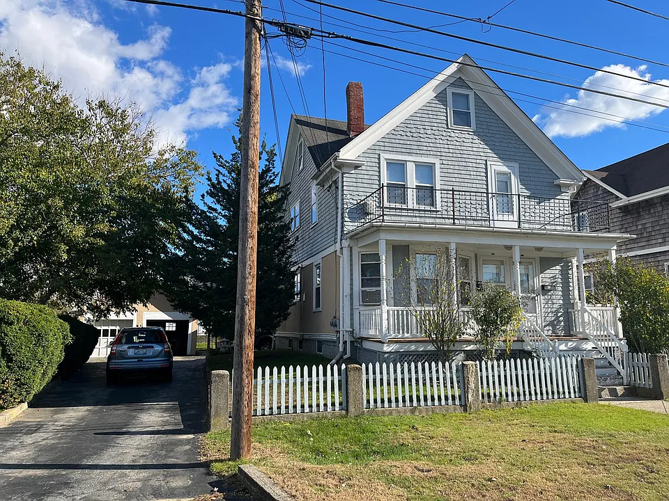 38 Brightridge Ave #2