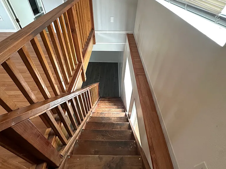733 Canada Trl — Photo 13