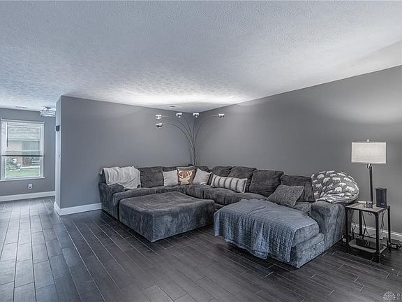 5th image of 106 S Montgomery St Unit 7