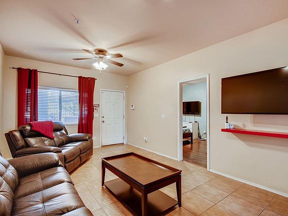 4th image of 510 W University Dr Unit 106