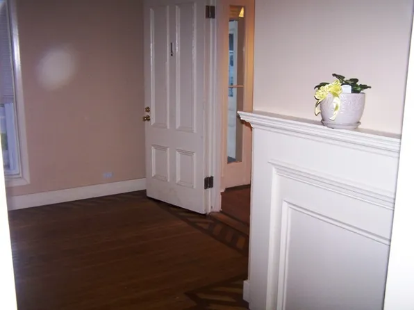 334 Union Street, 334 Union St APT 1, Bangor, ME 04401