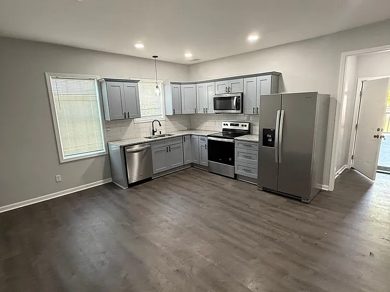 1301 Indianola St #C — Photo 3