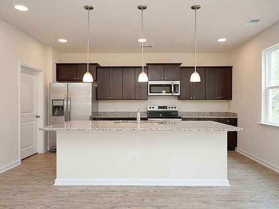 4th image of 16 Parkside Dr. Lot 20 -- Galen B