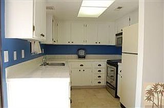 4th image of 5301 Waverly Dr #148