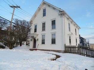 160 High St APT 3, Wareham, MA 02571