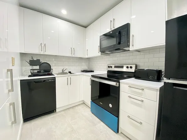 1021 162nd St APT 5D, Flushing, NY 11357