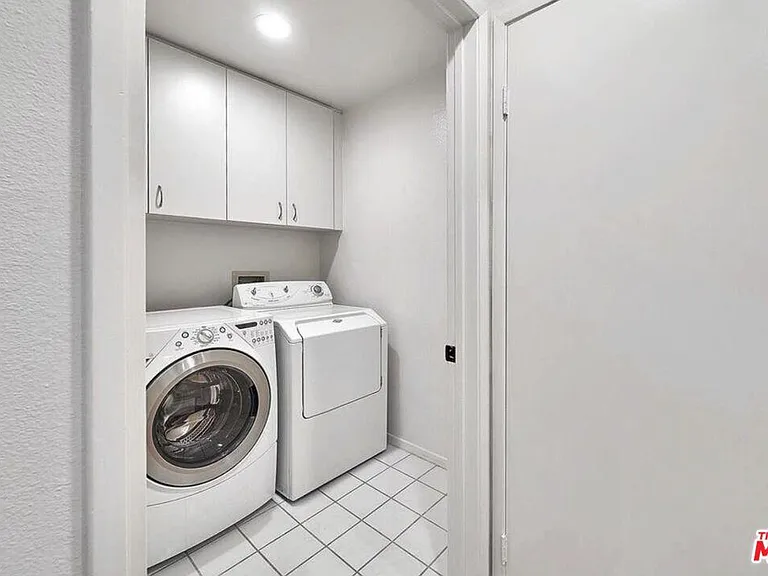 333 Westminster Ave #304 — Photo 18